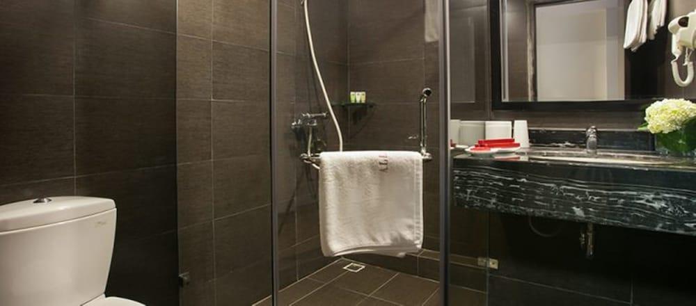 La Sante Hotel & Spa Hanoi Exterior photo